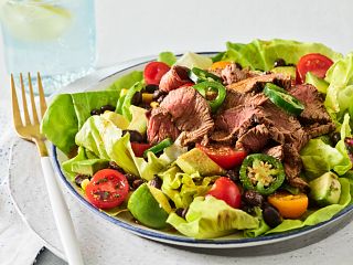 Spicy Beef Chipotle Salad